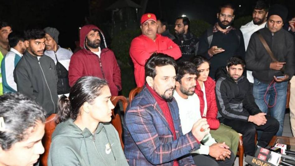 Sports Ministry orders Oversight Committee to probe wrestler's allegations against WFI Sports Ministry orders Oversight Committee to probe wrestler's allegations against WFI