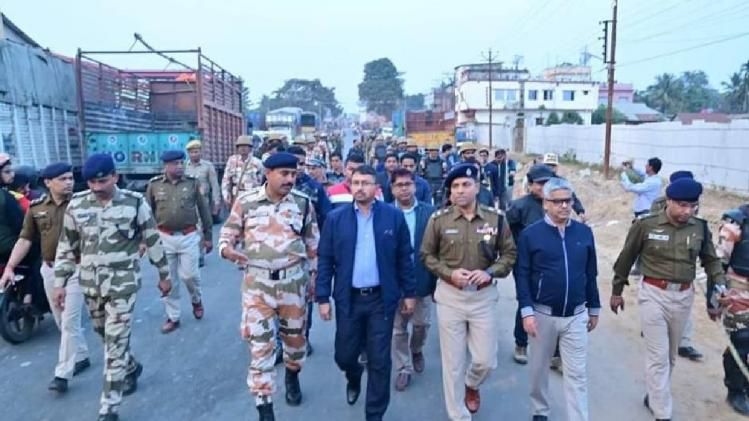 Police, Civil administration hold joint flag march for peaceful poll in Tripura