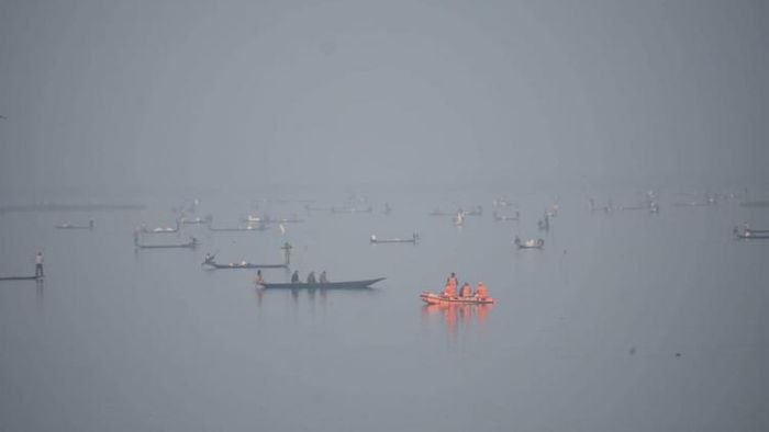 community fishing at Deepor Beel