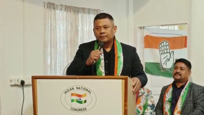 Former NCP MLA Saleng Sangma joins Congress