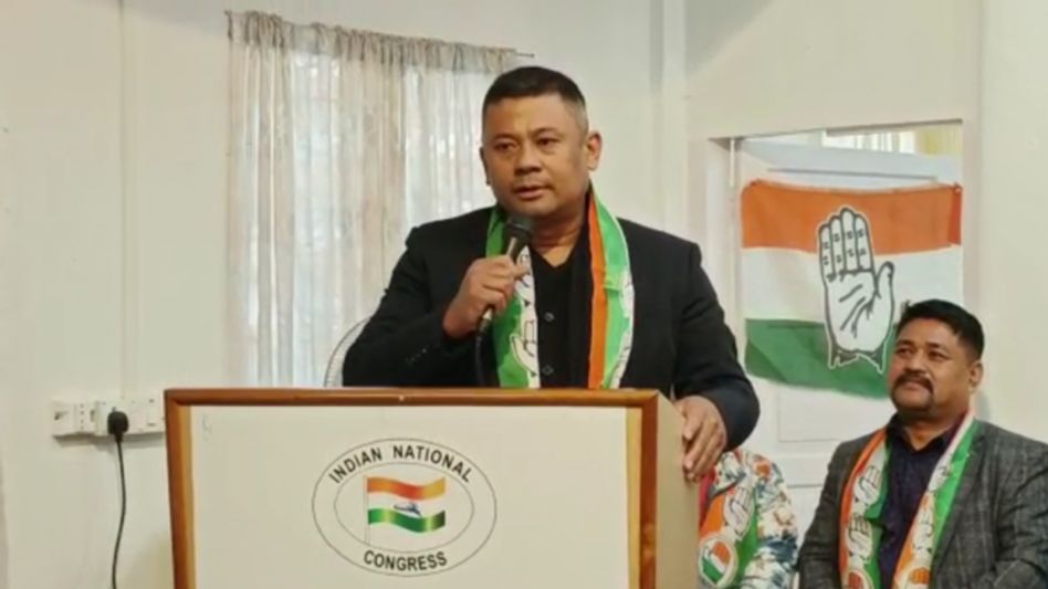Meghalaya: Former NCP MLA Saleng Sangma joins Congress Meghalaya: Former NCP MLA Saleng Sangma joins Congress