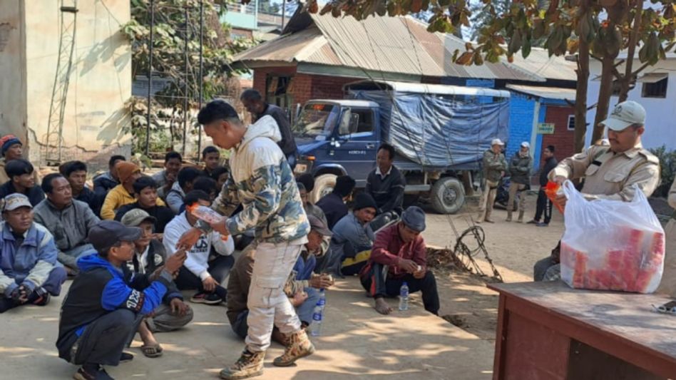 Manipur: 81 illegal immigrants including nine minors from Myanmar arrested Manipur: 81 illegal immigrants including nine minors from Myanmar arrested