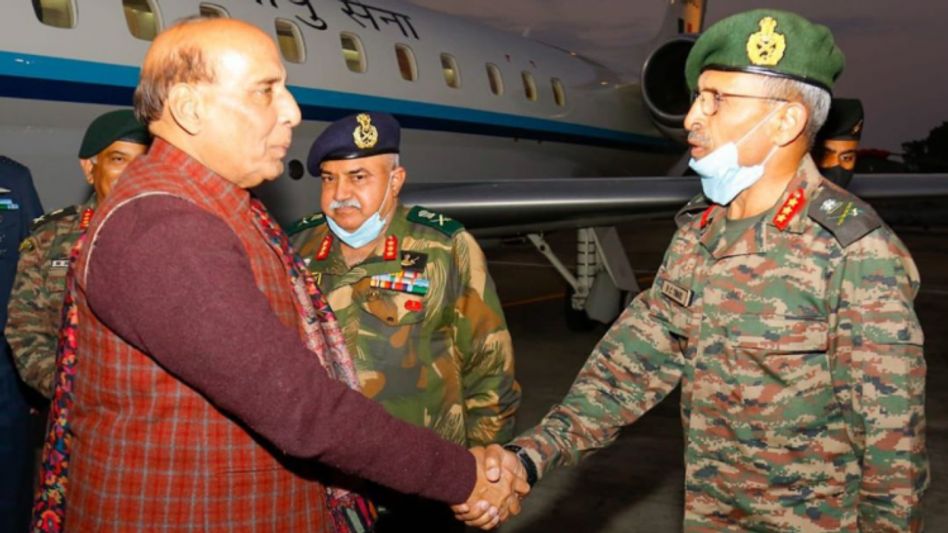 Assam: Union Defence Minister Rajnath Singh lands in Dibrugarh Assam: Union Defence Minister Rajnath Singh lands in Dibrugarh