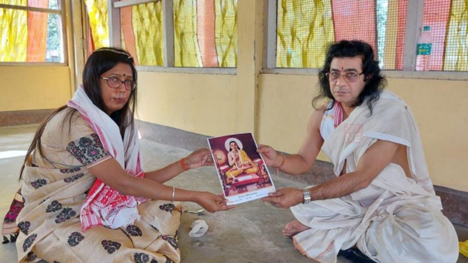 Assam Muslim woman converts to Hinduism at Nagsankar Temple in Sonitpur Assam Muslim woman converts to Hinduism at Nagsankar Temple in Sonitpur