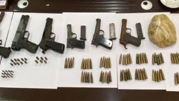 CRPF, Police seizes arms and ammunitions in Dhantala