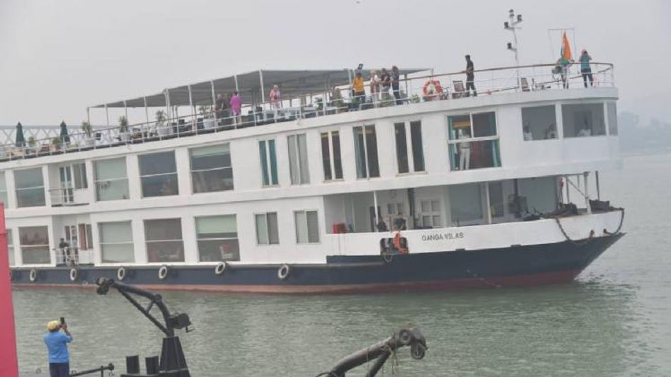 Assam : World's longest river cruise MV Ganga Vilas arrives in Guwahati; warm welcome accorded to tourists Assam : World's longest river cruise MV Ganga Vilas arrives in Guwahati; warm welcome accorded to tourists