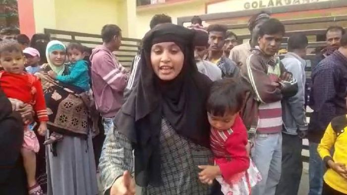 Afroza Khatun threating to commit suicide