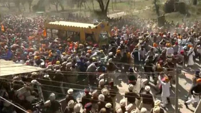 Supporters of Amritpal Singh protest with swords, attack Police in Ajnala