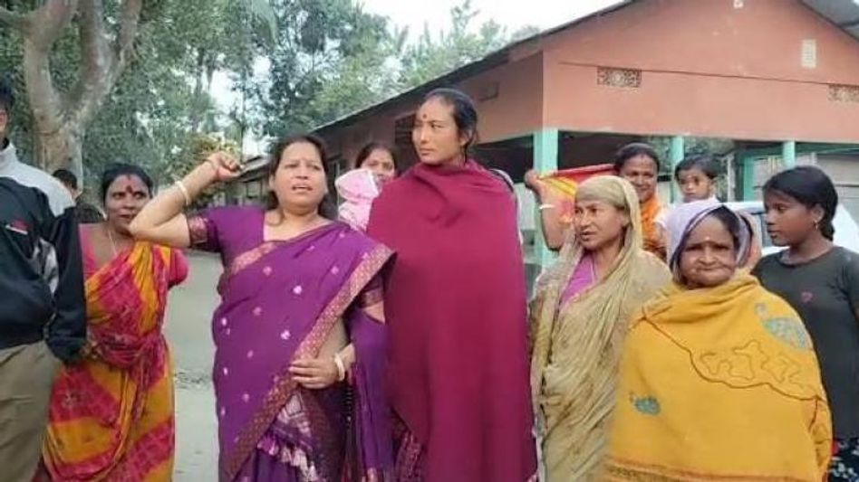 Assam : Locals protest in Rangia against Rajya Sabha MP Ajit Kumar Bhuyan Assam : Locals protest in Rangia against Rajya Sabha MP Ajit Kumar Bhuyan