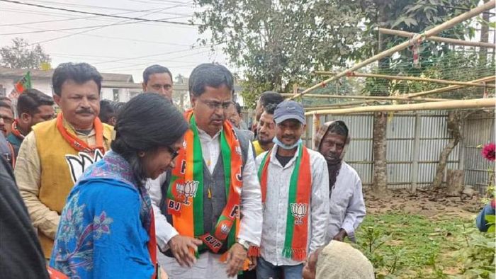 Tripura CM Dr Manik Saha during his door-to-door campaign