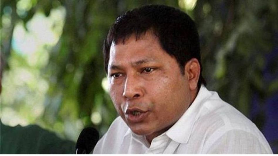 Meghalaya: TMC leader Mukul Sangma's helicopter fails to land in Shillong Meghalaya: TMC leader Mukul Sangma's helicopter fails to land in Shillong
