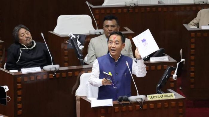 Day-long 6th Session of the 10th Assembly of SLA commences