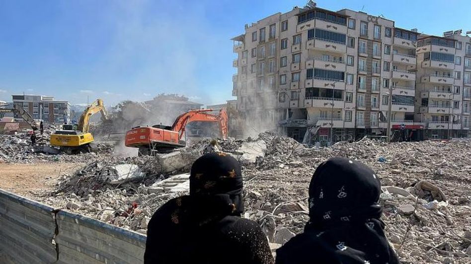 Death toll in earthquake-hit Turkey-Syria surpasses 41,000 Death toll in earthquake-hit Turkey-Syria surpasses 41,000