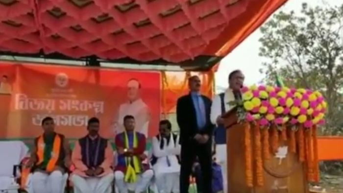 Assam CM Himanta Biswa Sarma addressing a gathering in Tripura