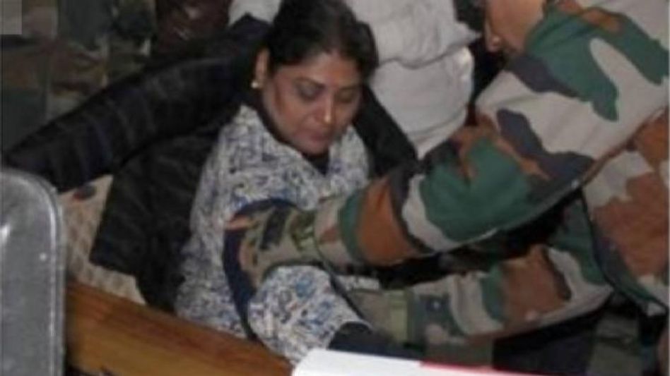 Sikkim: Over 1000 tourists stranded in state due to snowfall rescued by Indian Army Sikkim: Over 1000 tourists stranded in state due to snowfall rescued by Indian Army
