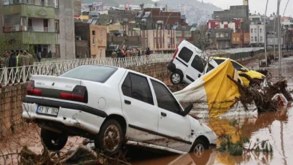 Flash floods inundate earthquake affected areas of Turkey, 14 dead Flash floods inundate earthquake affected areas of Turkey, 14 dead
