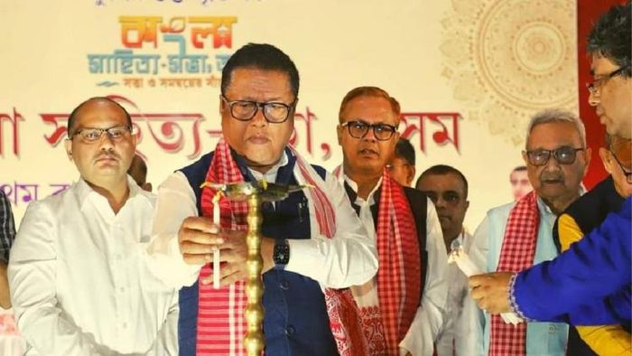How a hybrid gamosa is adding to the ethnic chasm between Assamese and Bengali in Assam