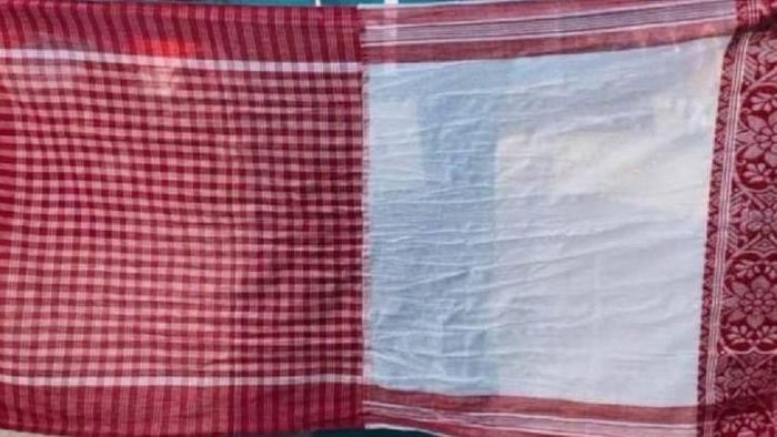 Bangla Sahitya Sabha apologizes for stitching Assamese and Bengali 'Gamosas' together