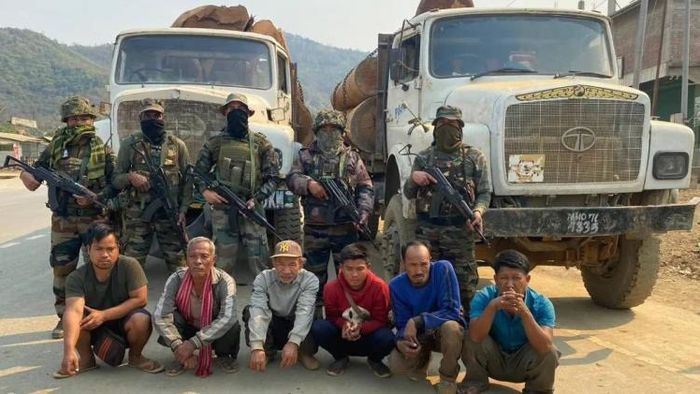 Manipur: Six suspected smugglers arrested with illegal timber worth Rs 10 lakh in Chandel district