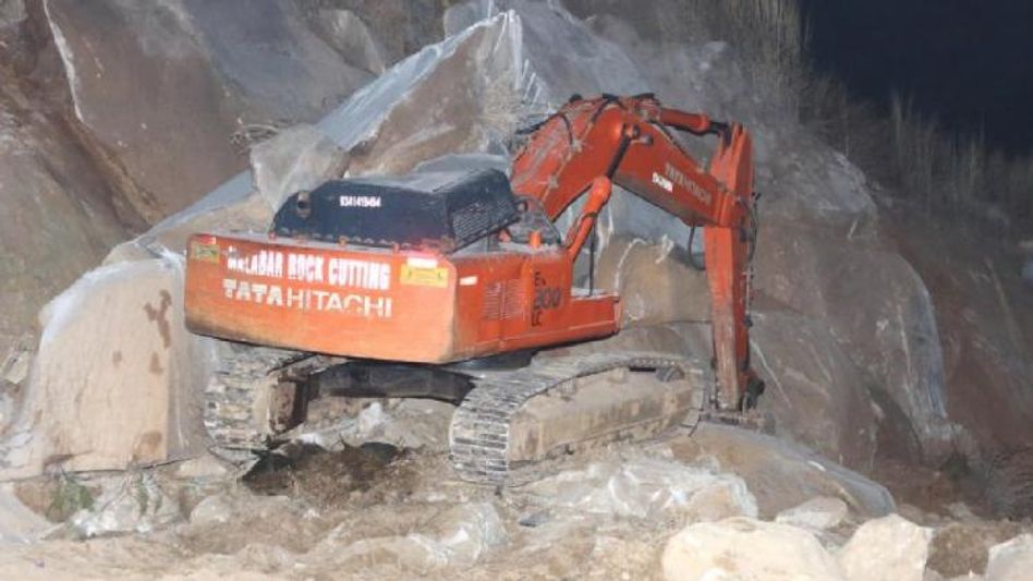 Assam: JCB driver crushed to death by huge mountain stone in Karbi Anglong Assam: JCB driver crushed to death by huge mountain stone in Karbi Anglong