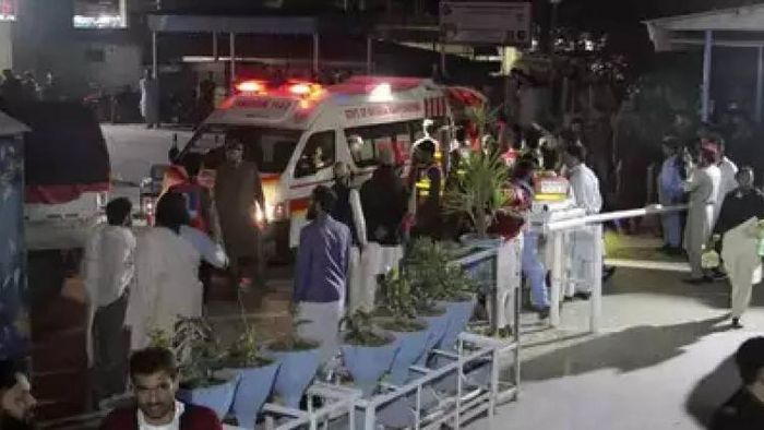 Powerful earthquake kills 9 in Pakistan