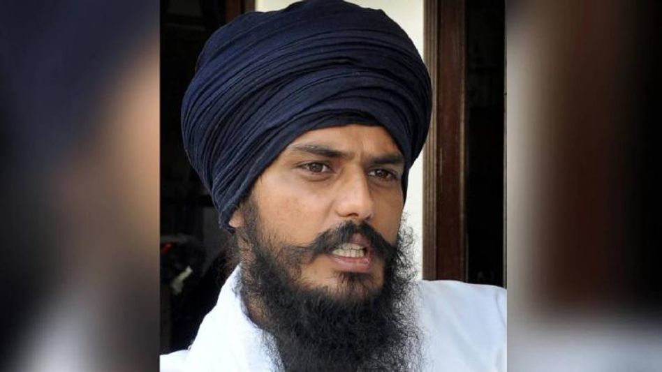 Khalistani separatist Amritpal Singh hoodwinks Punjab Police again, escapes through Hoshiarpur checkpost Khalistani separatist Amritpal Singh hoodwinks Punjab Police again, escapes through Hoshiarpur checkpost
