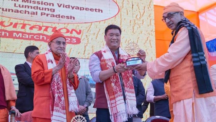 Arunachal CM inaugurates new infrastructure at Rama Krishna Mission School in Lumdung, emphasizes on quality education