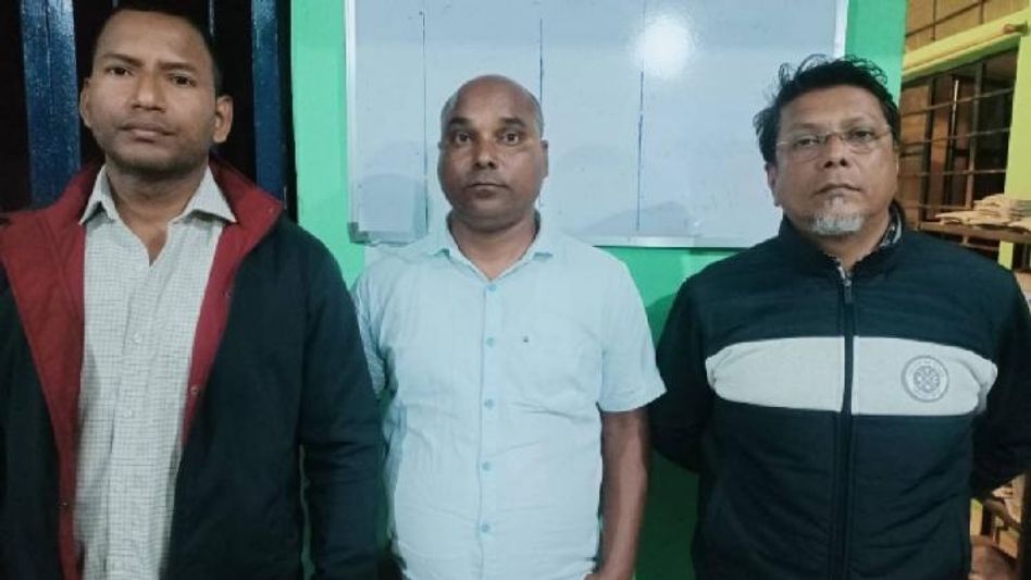 Assam police unearth extortion racket in Tinsukia district, three including journalist arrested Assam police unearth extortion racket in Tinsukia district, three including journalist arrested