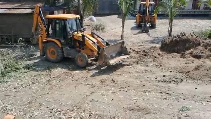 Assam: Locals demand action against corruption in embankment reconstruction project in Nagaon district