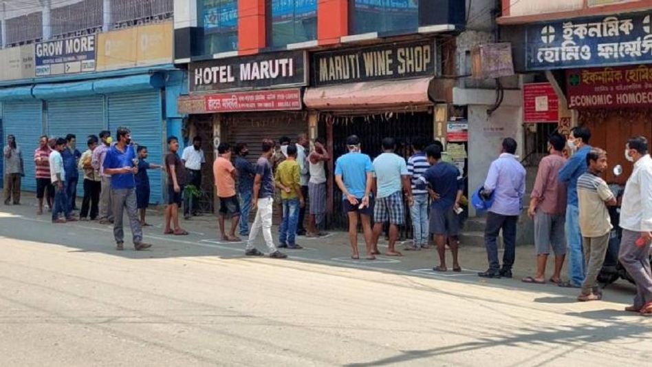 Assam records Rs. 10 crore worth of liquor sales during 'Holi' festivities Assam records Rs. 10 crore worth of liquor sales during 'Holi' festivities