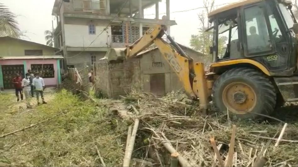 Assam: Eviction drive carried out at Bethukandi in Silchar Assam: Eviction drive carried out at Bethukandi in Silchar