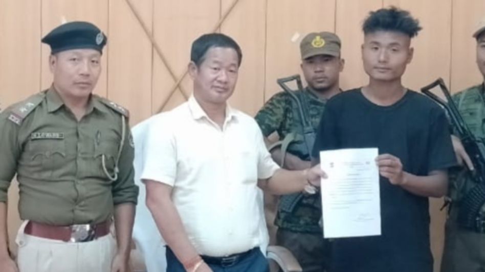 Arunachal: Active cadre of the banned outfit NSCN(K) surrenders in Tirap district Arunachal: Active cadre of the banned outfit NSCN(K) surrenders in Tirap district