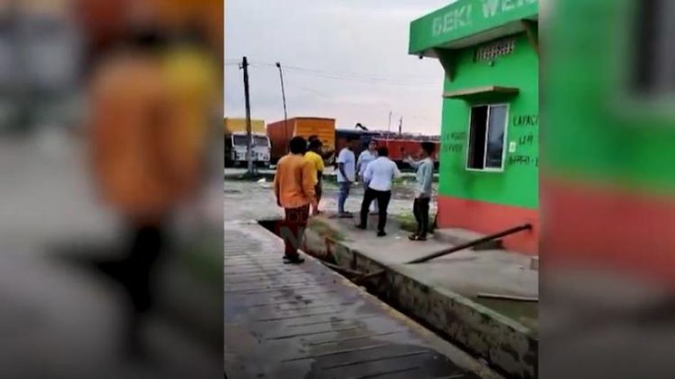 Assam police detains 11 in brutal assault on young women at Barpeta dhaba Assam police detains 11 in brutal assault on young women at Barpeta dhaba