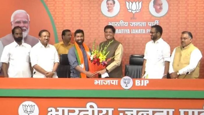 Former Union Minister AK Antony's son Anil Antony joins BJP after quitting Congress