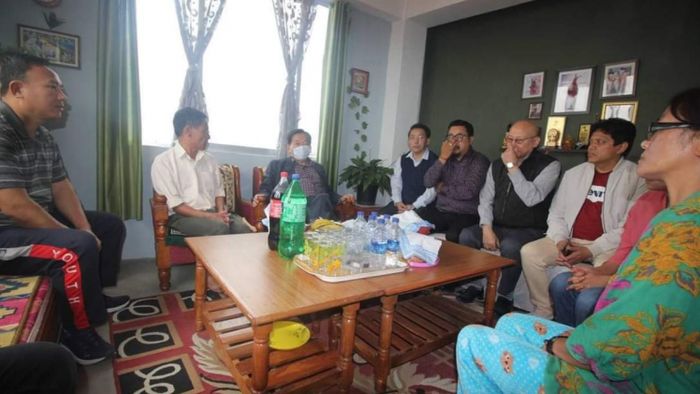 SDF chief Pawan Chamling visits family of minor rape victim at Pangthang