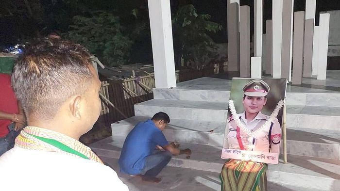 ARSU lightening clay candles on the occasion of funeral function of late SI Junmoni Rabha