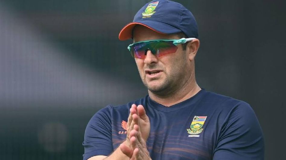 Head coach Mark Boucher admits replacements may be sought if unfit bowlers hinder Mumbai Indians' performance Head coach Mark Boucher admits replacements may be sought if unfit bowlers hinder Mumbai Indians' performance