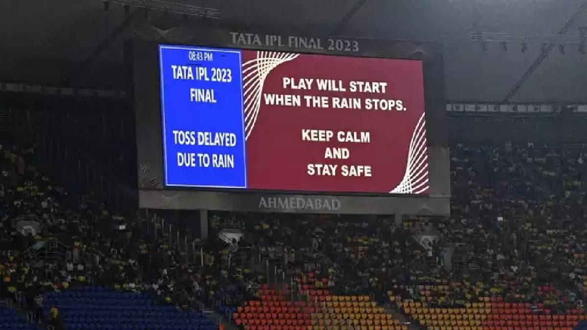 GT vs CSK IPL 2023 Final: Rain returns to Ahmedabad, covers resurface at cricket stadium