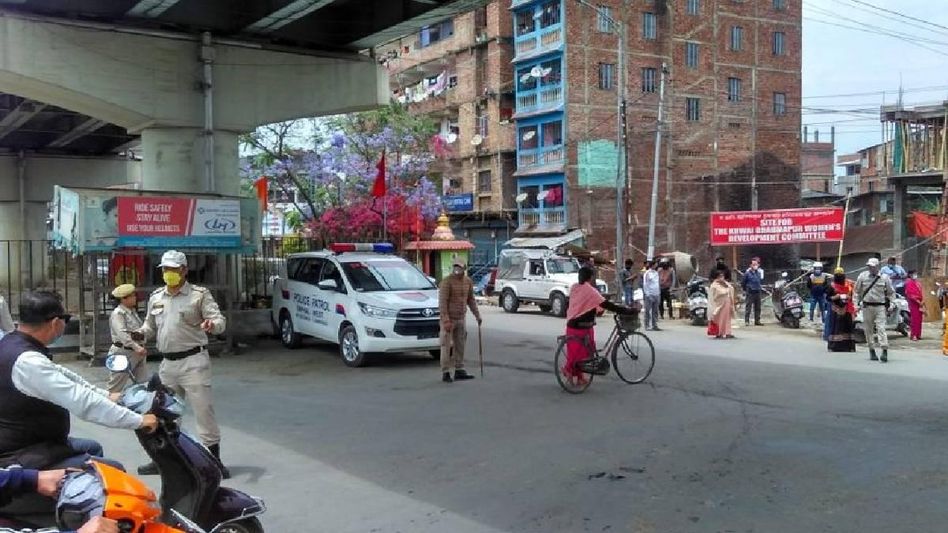 Manipur: Curfew relaxed for 7 hours in various districts, but surveillance and deployment of forces continue Manipur: Curfew relaxed for 7 hours in various districts, but surveillance and deployment of forces continue