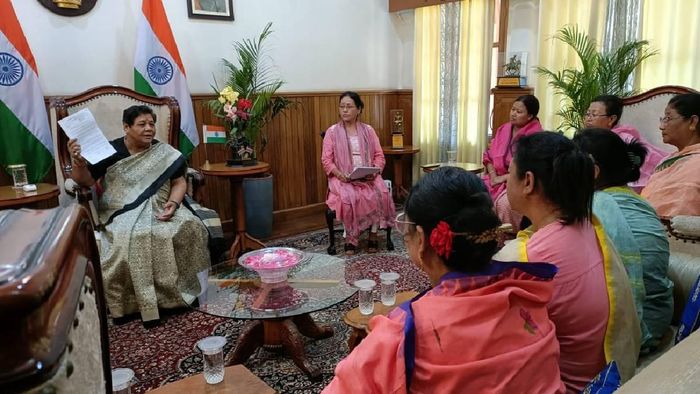 Women market representatives seek Governor's intervention for peace and normalcy in Manipur