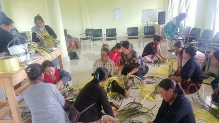 A skill development training on handicraft was organised at Tening on May 20