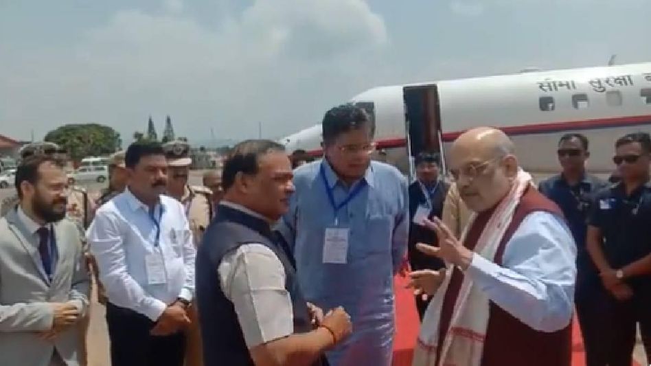 Union Home Minister Amit Shah lands in Guwahati, accorded warm welcome by Assam CM Himanta Biswa Sarma Union Home Minister Amit Shah lands in Guwahati, accorded warm welcome by Assam CM Himanta Biswa Sarma