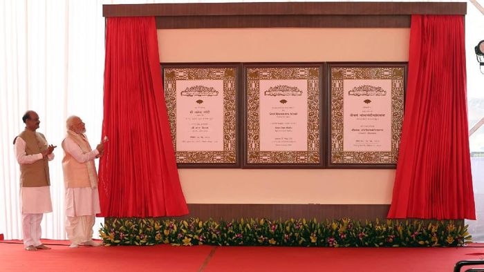 PM Modi inaugurates New Parliament Building