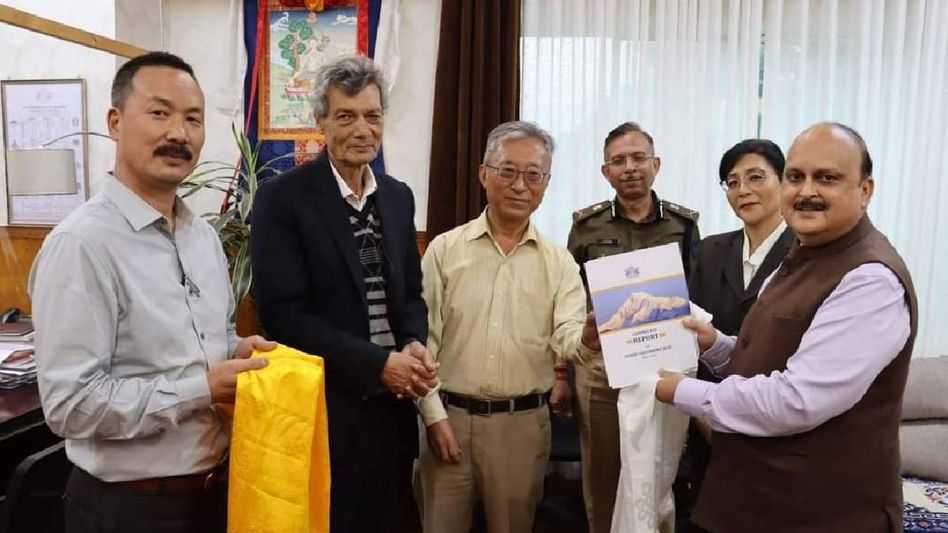 Sikkim: Committee submits final report on feasibility of implementing Inner Line Permit Sikkim: Committee submits final report on feasibility of implementing Inner Line Permit