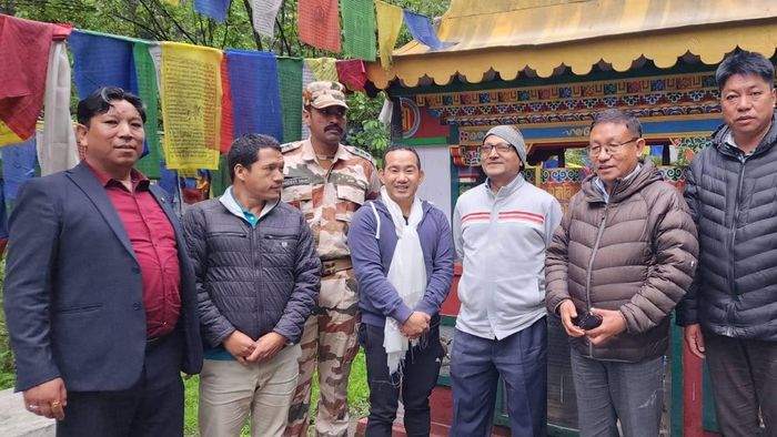 Arunachal: Government official Chandra Shekhar Kumar visits Tawang, inaugurates Panchayat Bhawan