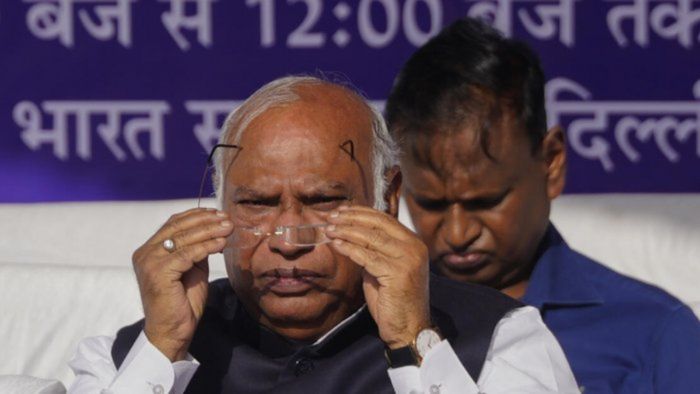 Congress constitutes fact-finding team to ascertain the causes of violence in state