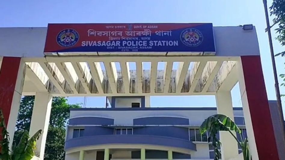 Assam police sends legal notice to Sivasagar Youth Congress, orders to withdraw protest in Guwahati Assam police sends legal notice to Sivasagar Youth Congress, orders to withdraw protest in Guwahati