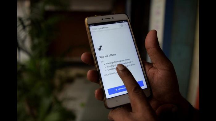 Manipur government extends ban on internet till May 31