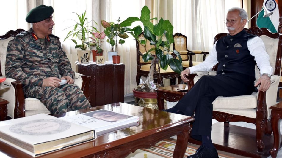 Arunachal: Army’s 4 Corps commander briefs Governor about security situation Arunachal: Army’s 4 Corps commander briefs Governor about security situation