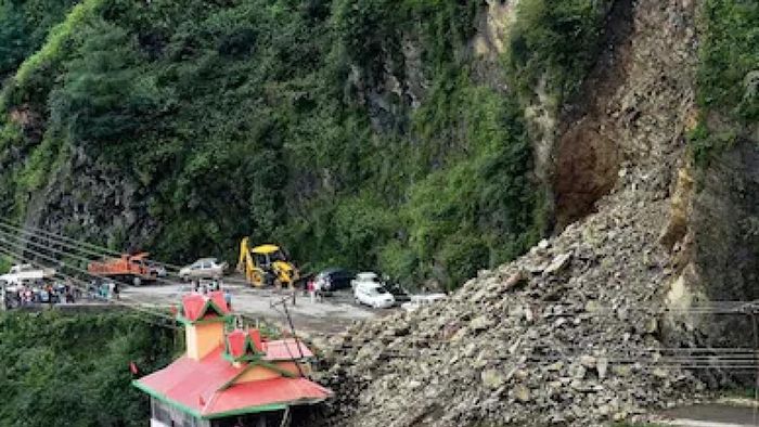 Himachal Pradesh: Over 200 locals, tourists stranded due to flash flood, landslide in Mandi